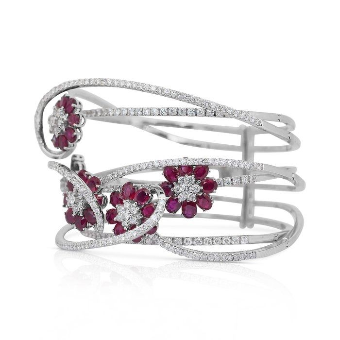 Fascinating 14.60ct Rubies and Diamonds Bracelet in 18k White Gold - IGI Certified