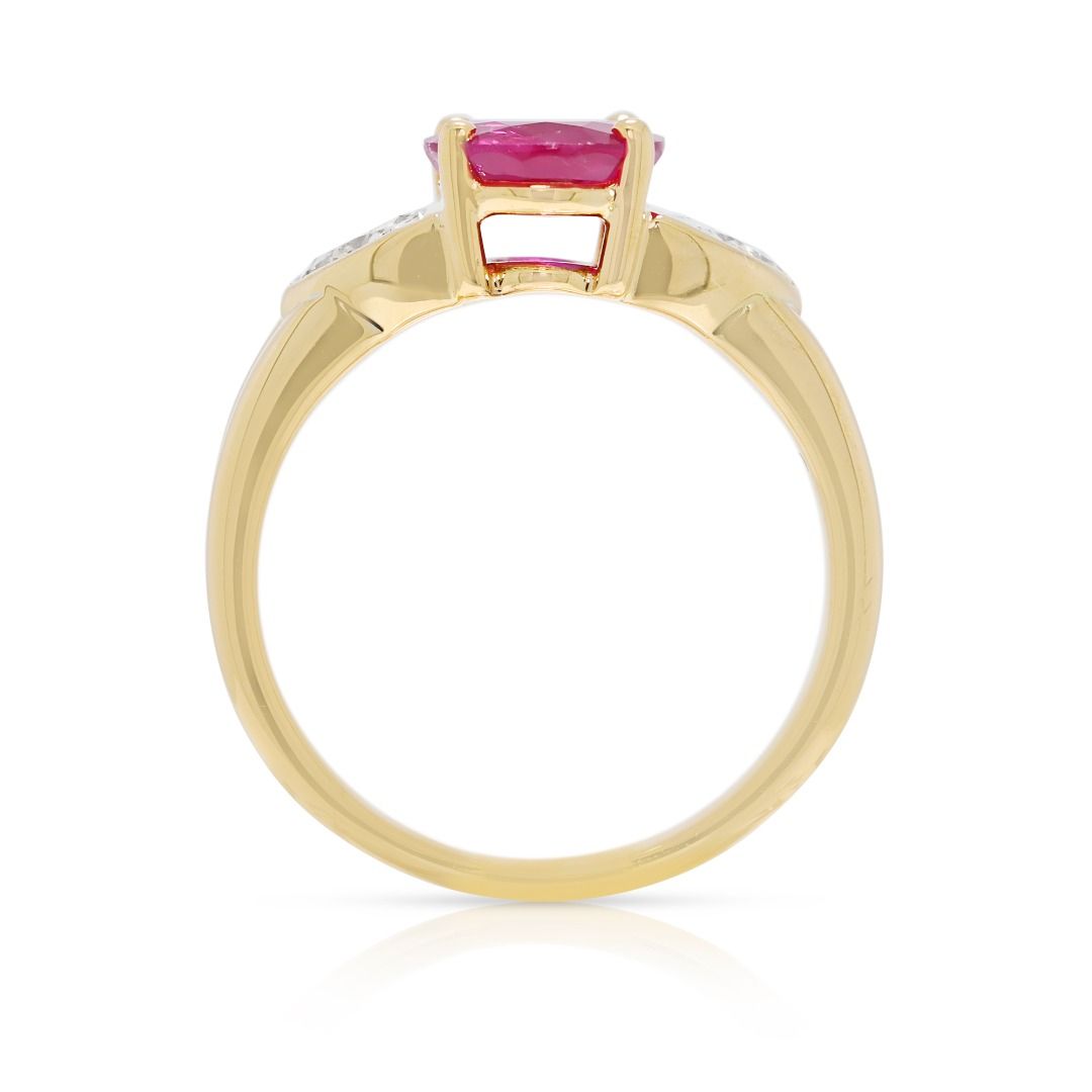 Fiery 2.18ct Ruby & Trillion Diamond Ring in 18K Yellow Gold
