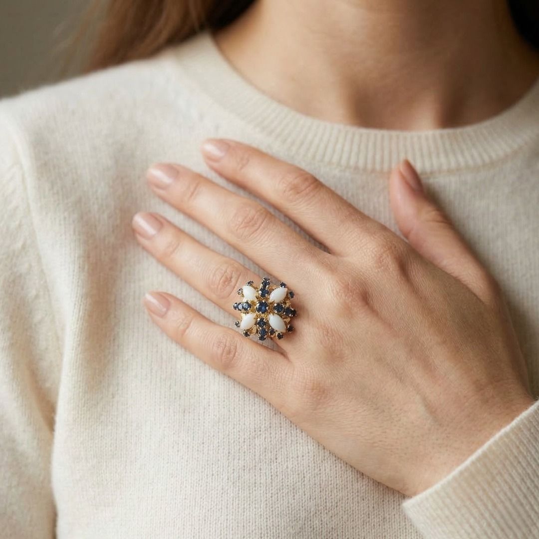 Floral 2.00ct Opal & Sapphire Ring in 18K Yellow Gold