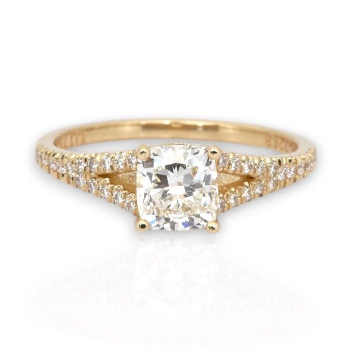 GCI Certified 1.21ct Diamonds Pave Ring in 18k Yellow Gold