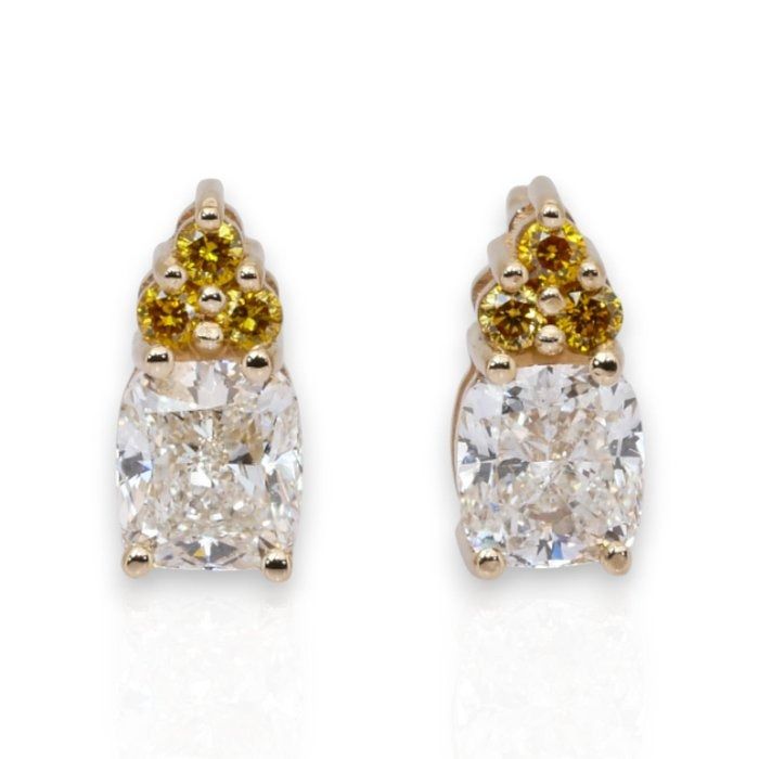 GCI Certified 2.24ct Diamonds Earrings in 18k Yellow Gold