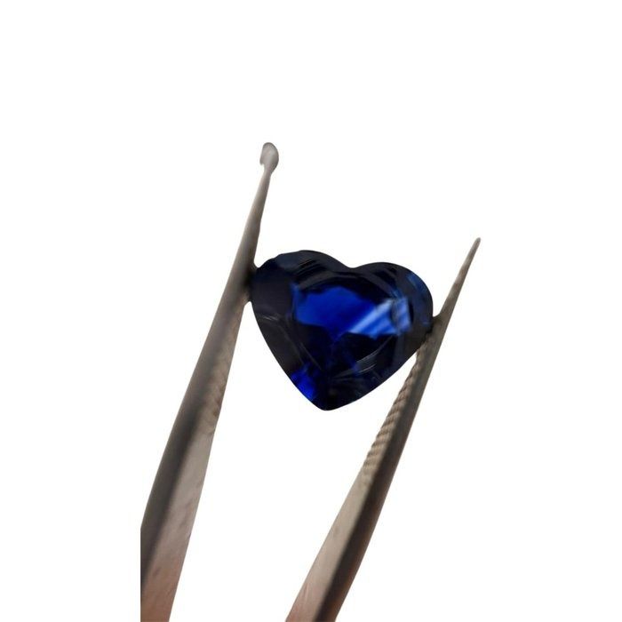 GIA Certified 2.36ct Heart-Shaped Sapphire Gemstone