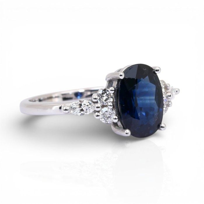 GIA Certified 2.67ct Sapphire and Diamonds Cluster Ring in 18k White Gold