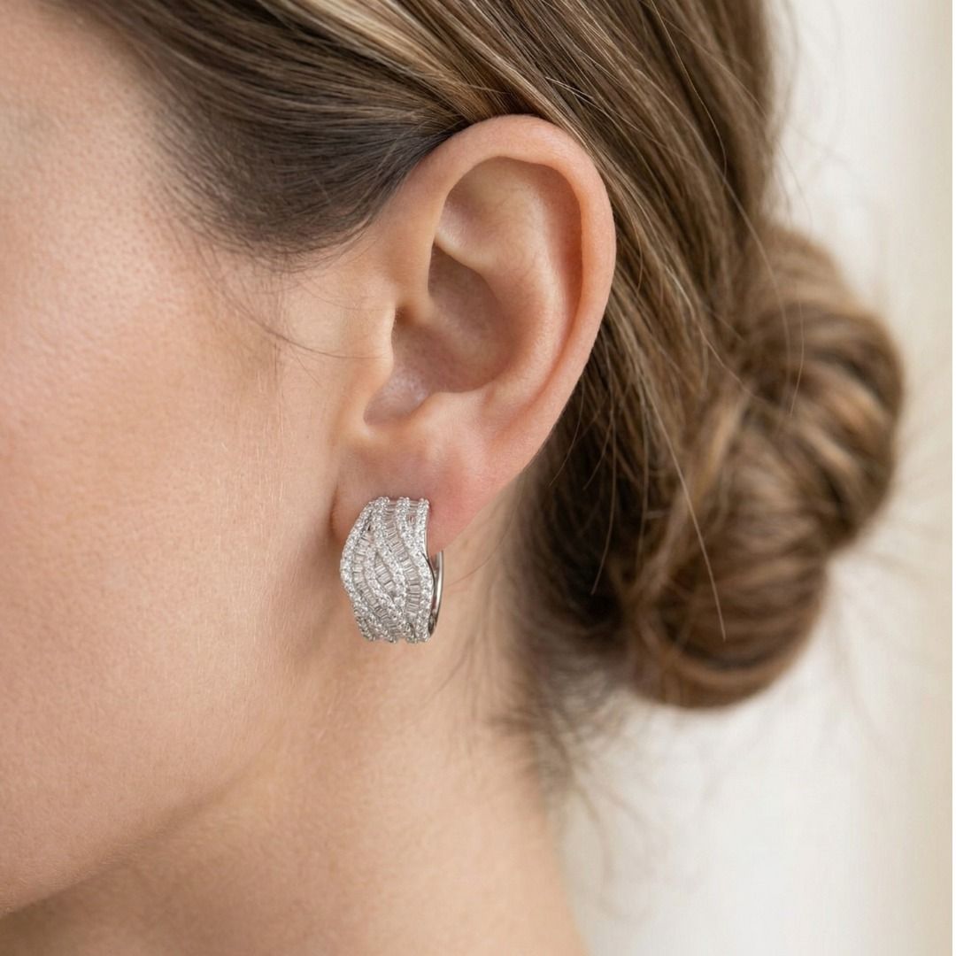 Glamorous 1.38ct Diamond Taper & Brilliant Earrings in 18K White Gold