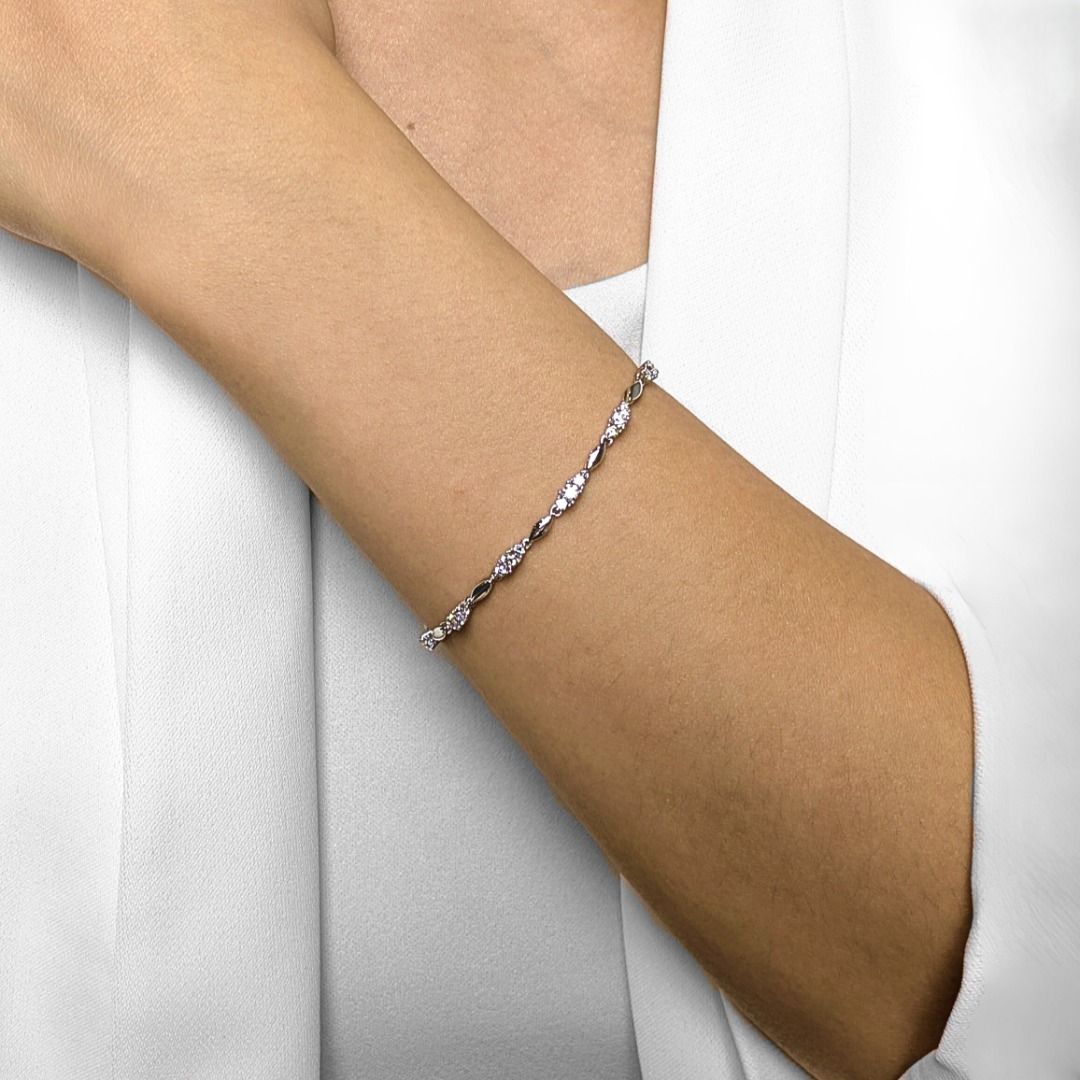 Glamorous 1.43ct Diamond Soo Kee Link Bracelet in 18K White Gold