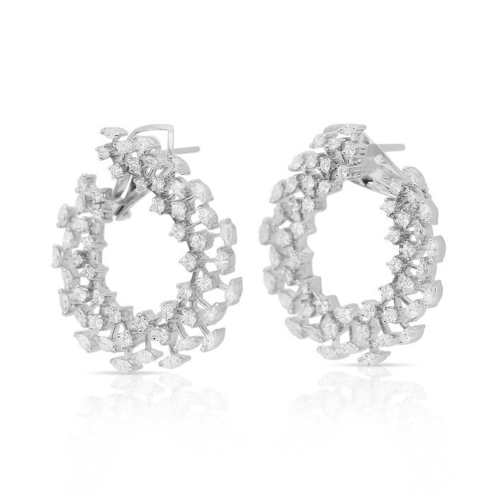 Glamorous 3.43ct Diamonds Earrings in 18k White Gold - IGI Certified