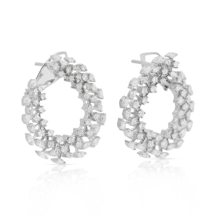 Glamorous 3.43ct Diamonds Earrings in 18k White Gold - IGI Certified