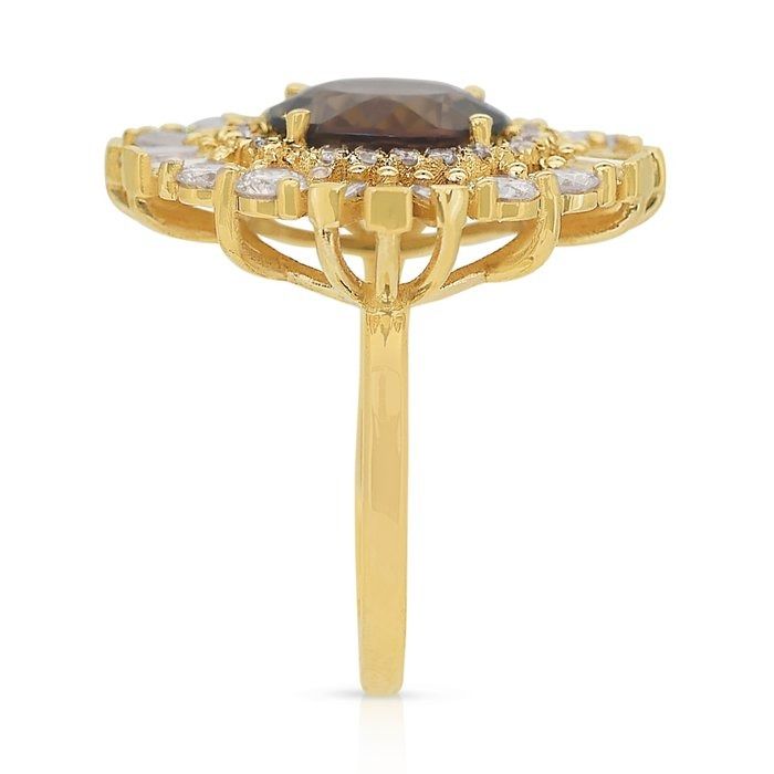Glamorous 4.36ct Andalusite and Diamonds Cluster Ring in 18k Yellow Gold - IGI Certified