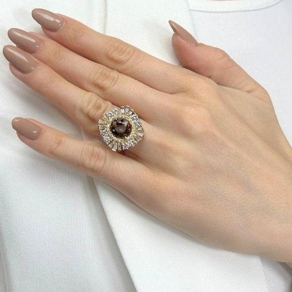 Glamorous 4.36ct Andalusite and Diamonds Cluster Ring in 18k Yellow Gold - IGI Certified