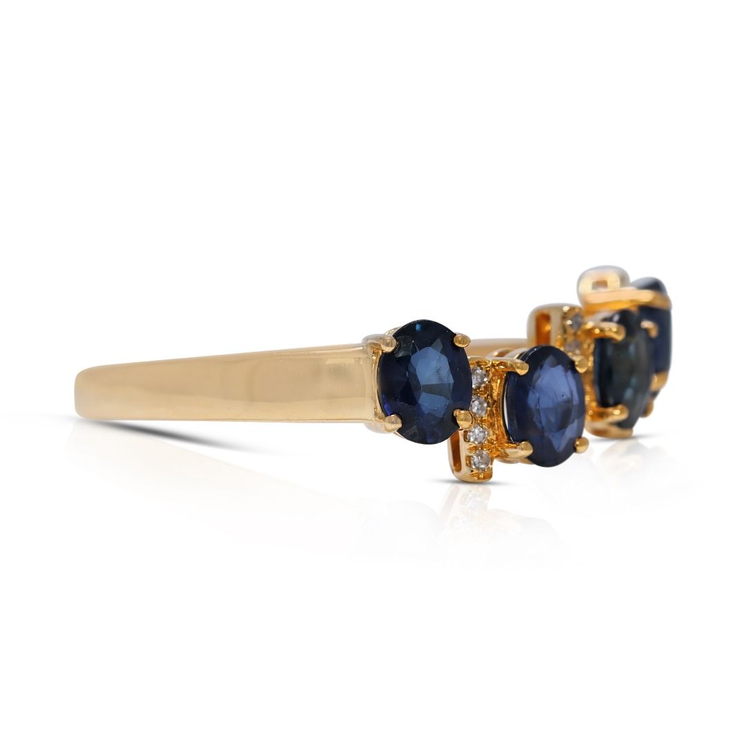 Graceful 0.68ct Blue Sapphire and Natural Diamonds Ring in 18K Yellow Gold