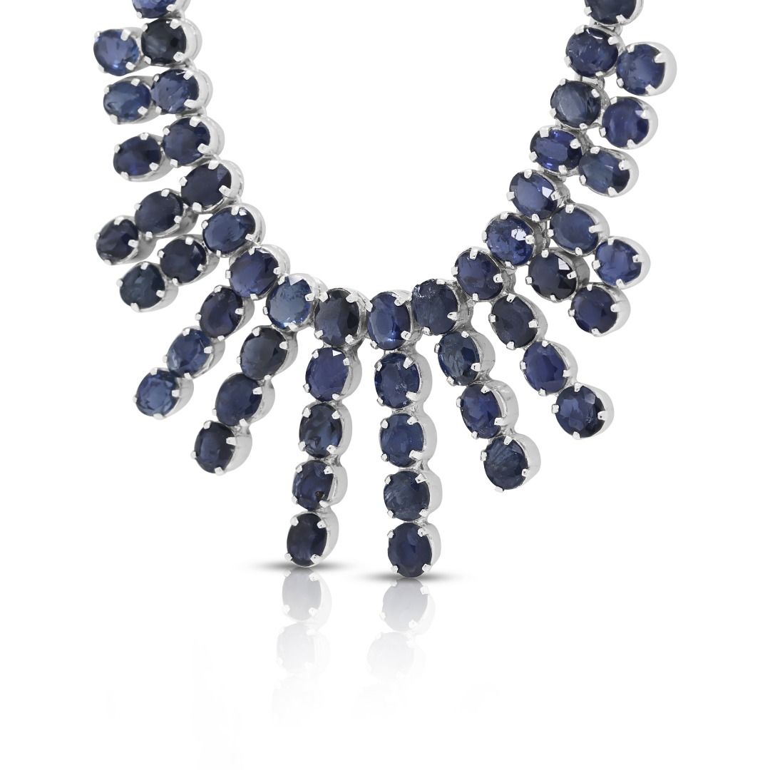 Graceful 2.24ct Sapphire Necklace in 18K White Gold