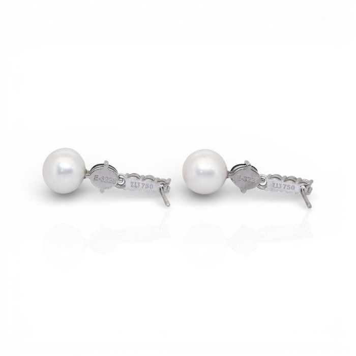 IGI Certified 13.14ct Freshwater Cultured Pearls, Sapphires, and Diamonds Drop Earrings in 18k White Gold