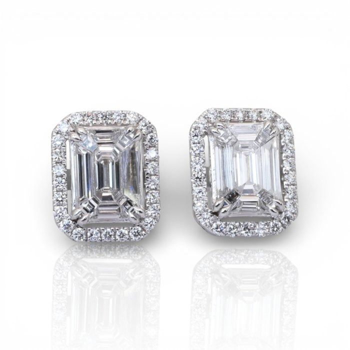 IGI Certified 1.32ct Diamonds Stud Earrings in 18k White Gold