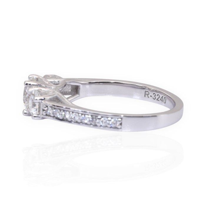 IGI Certified 1.55ct Diamonds 3-Stone Ring in 18k White Gold