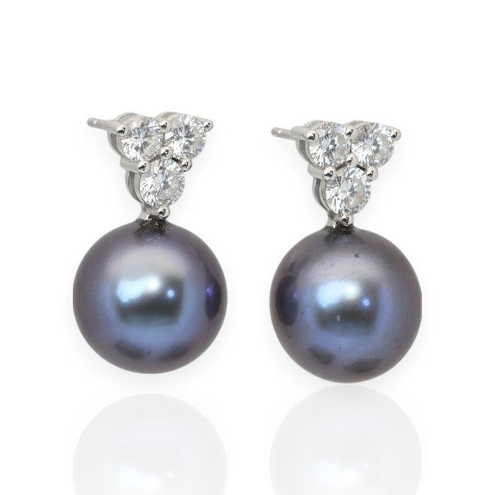 IGI Certified 17.50ct Fresh Water Cultured Pearls and Diamonds Earrings in 18k White Gold