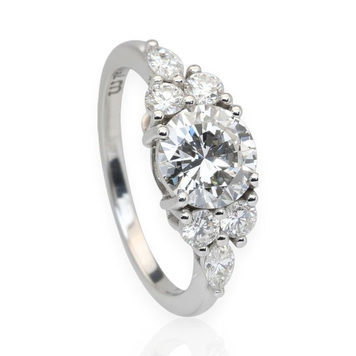 IGI Certified 1.91ct Diamonds Cluster Ring in 18k White Gold