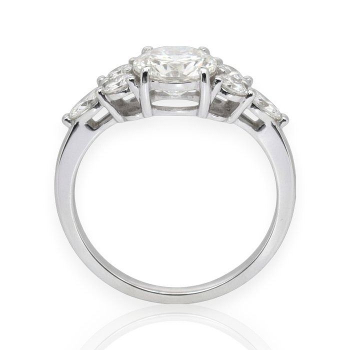 IGI Certified 1.91ct Diamonds Cluster Ring in 18k White Gold