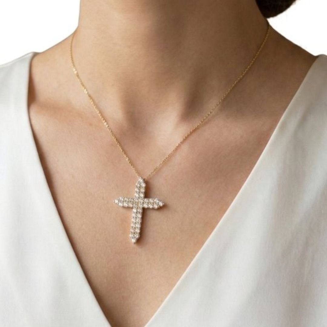 IGI Certified 2.03ct Diamonds Necklace with Cross Pendant in 18k Yellow Gold
