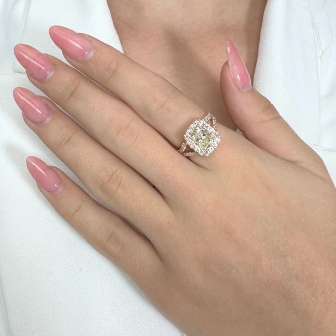 IGI Certified 2.45ct Diamonds Halo Ring in 18k Rose Gold