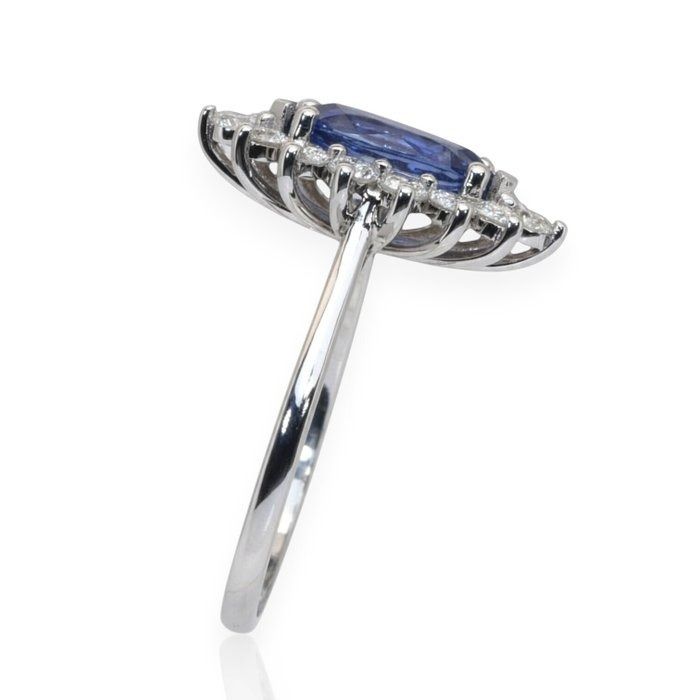 IGI Certified 2.50ct Sapphire and Diamonds Cluster Ring in 18k White Gold