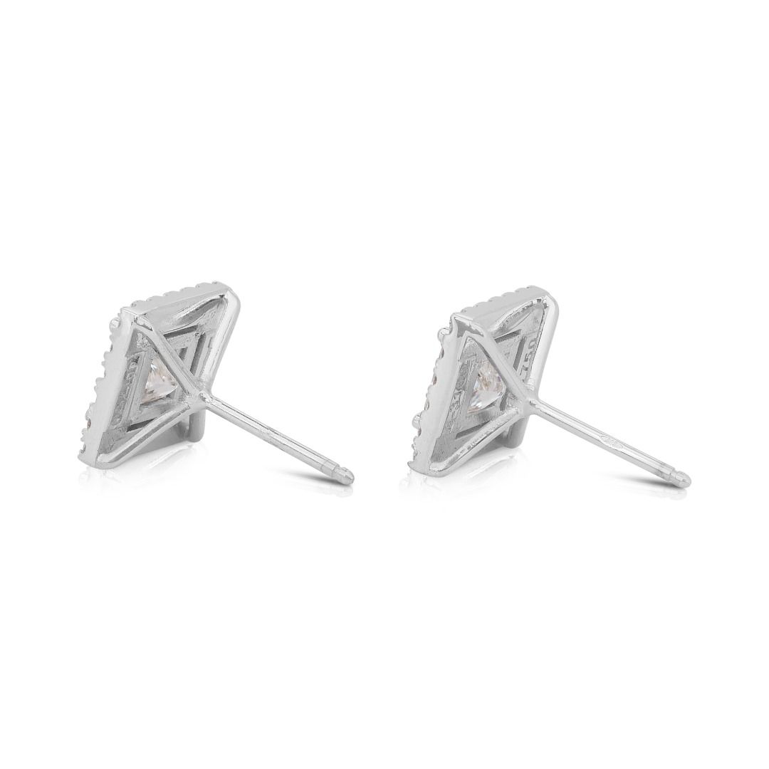 IGI Certified 2.69ct Diamonds Stud Earrings in 18k White Gold