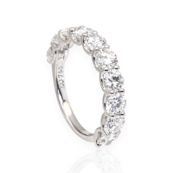 IGI Certified 3.01ct Diamonds Ring in 18k White Gold