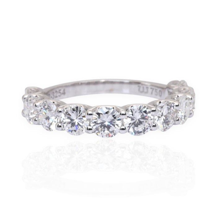 IGI Certified 3.01ct Diamonds Ring in 18k White Gold