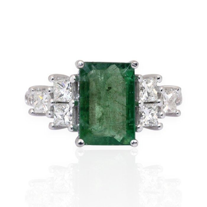 IGI Certified 3.26ct Emerald and Diamonds Cluster Ring in 18k White Gold