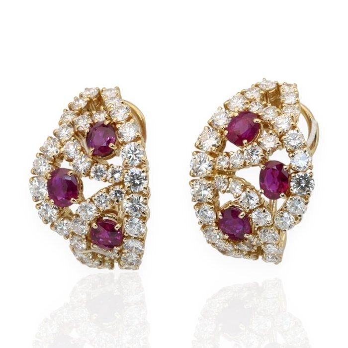 IGI Certified 3.36ct Rubies and Diamonds Earrings in 18k Yellow Gold