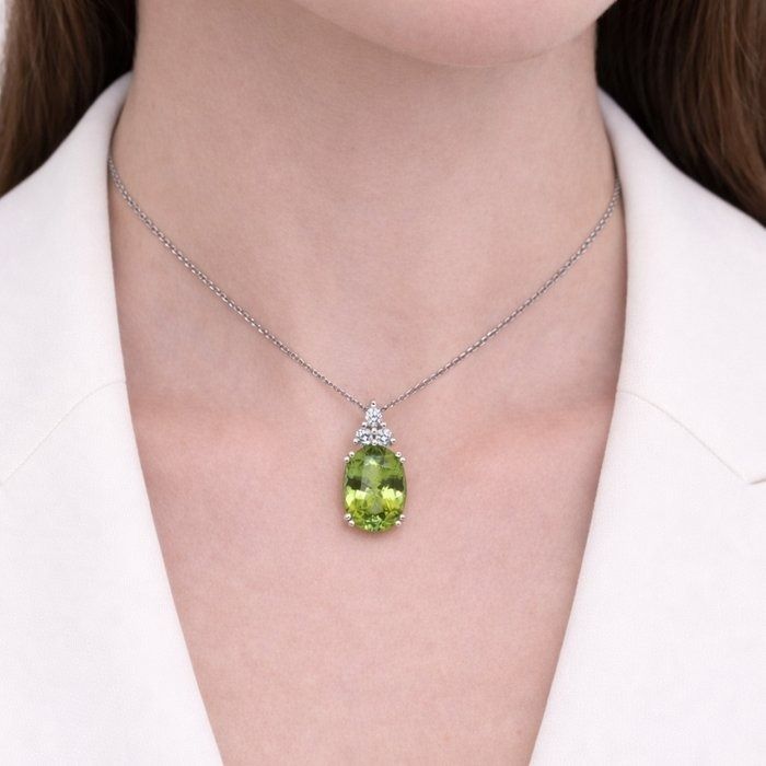 IGI Certified 3.71ct Peridot and Diamonds Necklace with Pendant in 14k White Gold