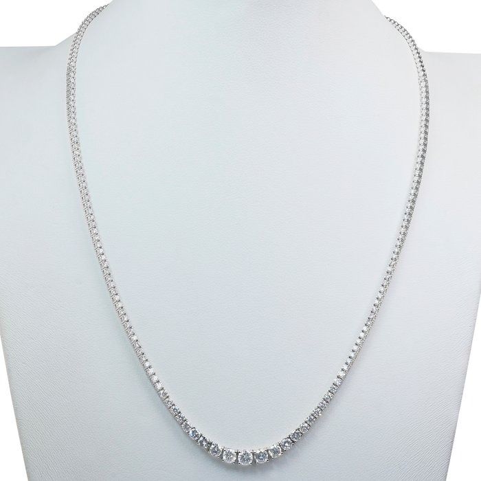 IGI Certified 4.02ct Diamonds Necklace in 18k White Gold