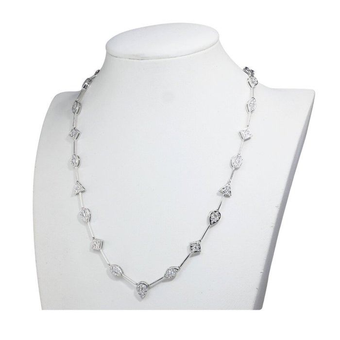 IGI Certified 4.86ct Diamonds Necklace in 18k White Gold