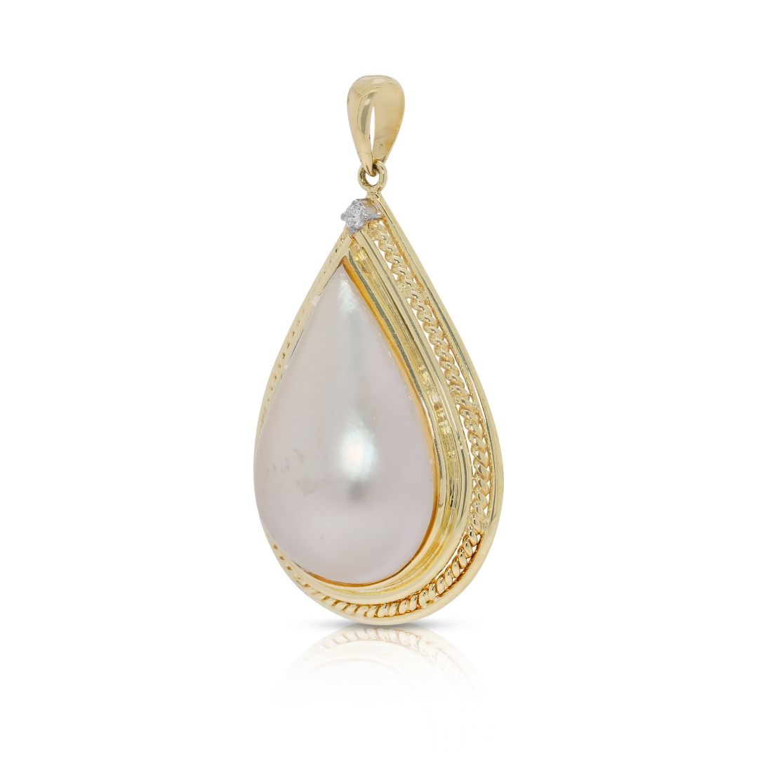 Luminous 0.01ct Natural Diamond & Mabe Pearl 14K Yellow Gold Pendant