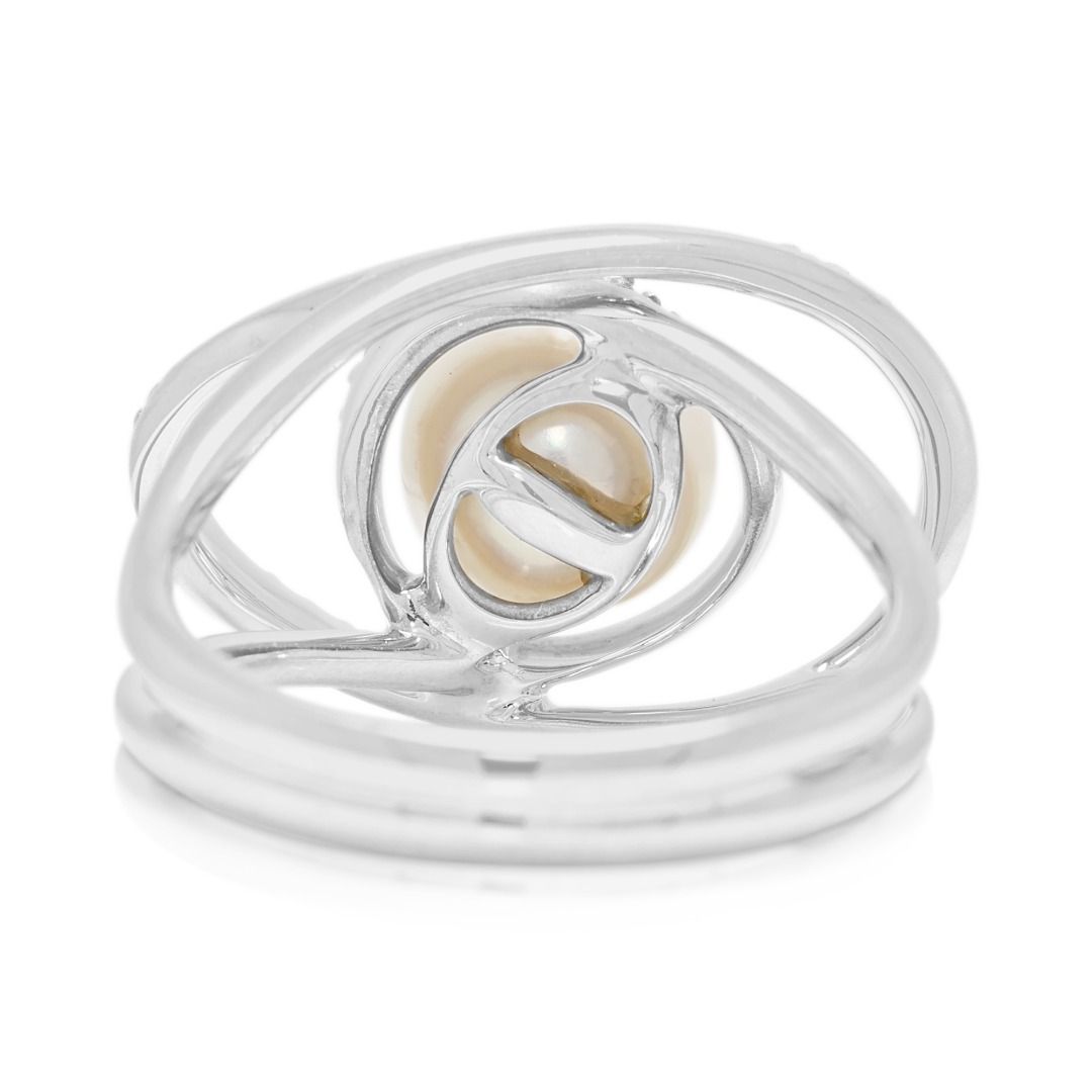 Leuchtender 7,5–8 mm Akoya-Perlenring mit 0,11 Karat natürlichen Diamanten in 18K Weißgold