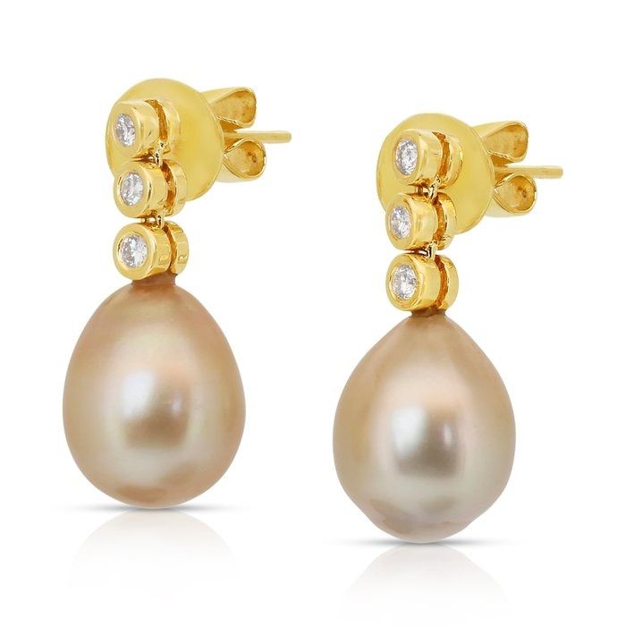 Lustrous 11.48ct Salt Water Pearls and Diamonds Drop Earrings in 18k Yellow Gold - IGI Certified