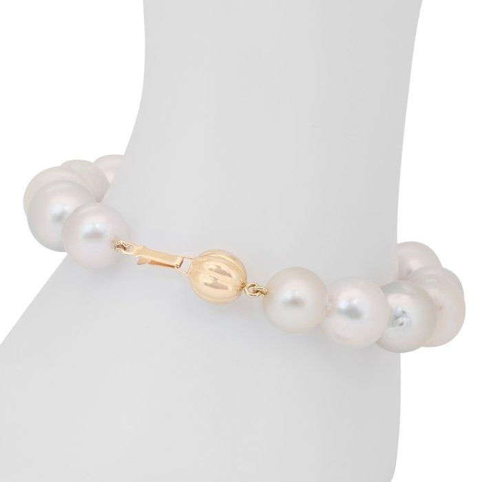 Lustrous 90.00ct Salt Water Cultured Pearls Bracelet in 18k Yellow Gold - IGI Certified