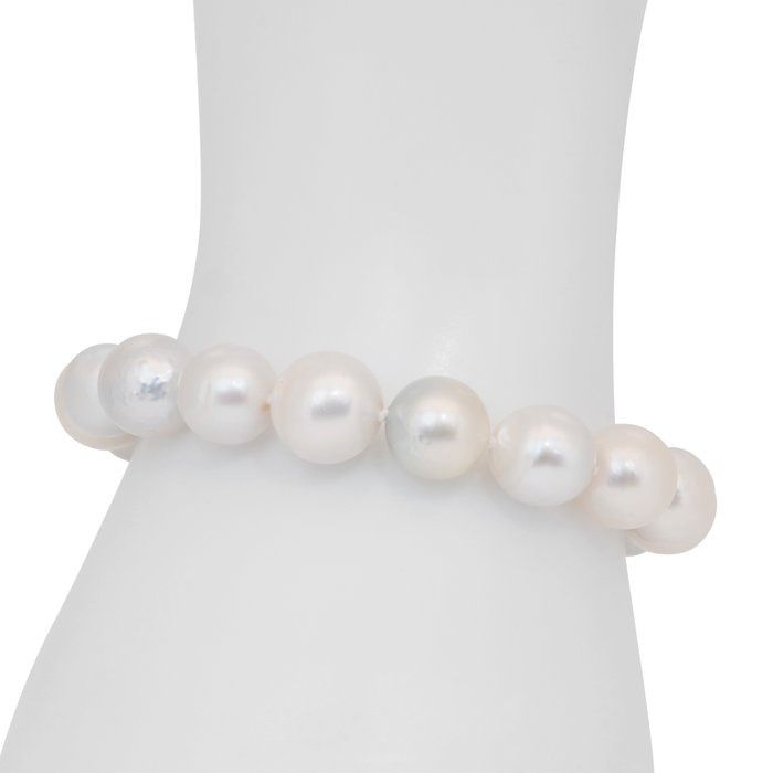 Lustrous 90.00ct Salt Water Cultured Pearls Bracelet in 18k Yellow Gold - IGI Certified