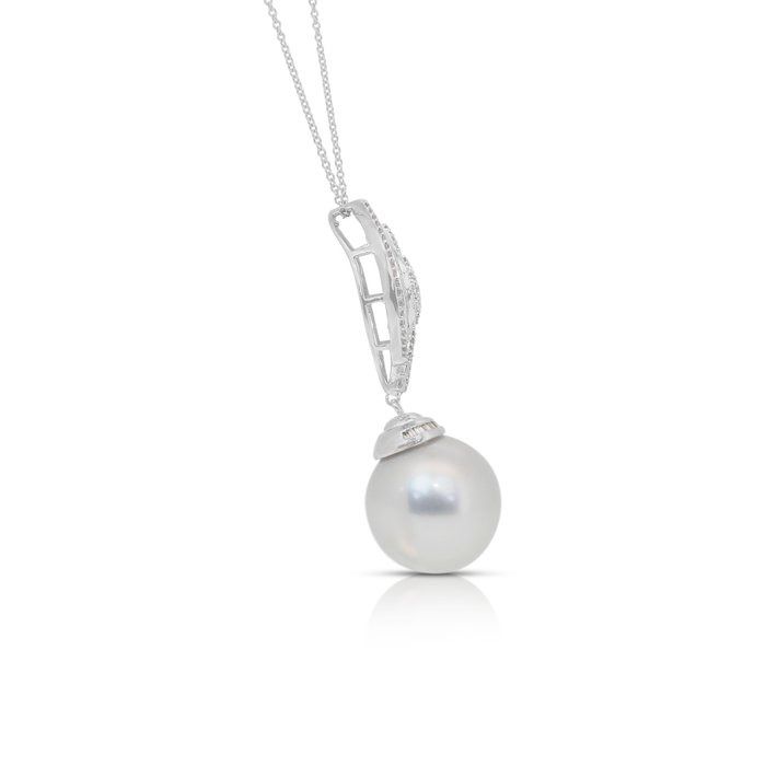 Lustrous 9.20ct Salt Water Pearl and Diamonds Drop Necklace in 18k White Gold - IGI Certified