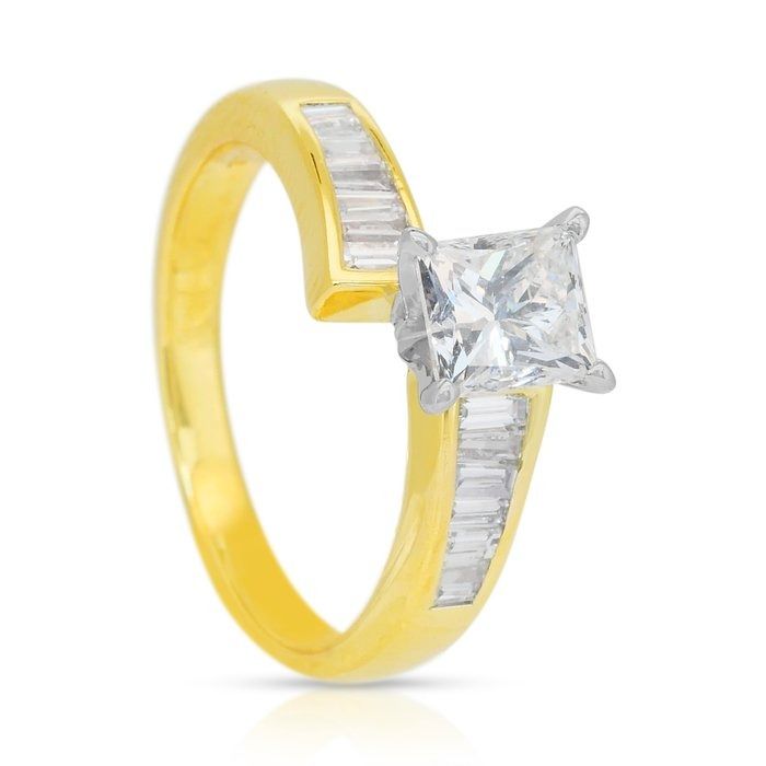 Luxurious 1.41ct Diamonds Ring in 18k Yellow & White Gold - IGI Certified