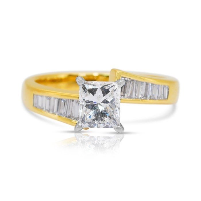 Luxurious 1.41ct Diamonds Ring in 18k Yellow & White Gold - IGI Certified