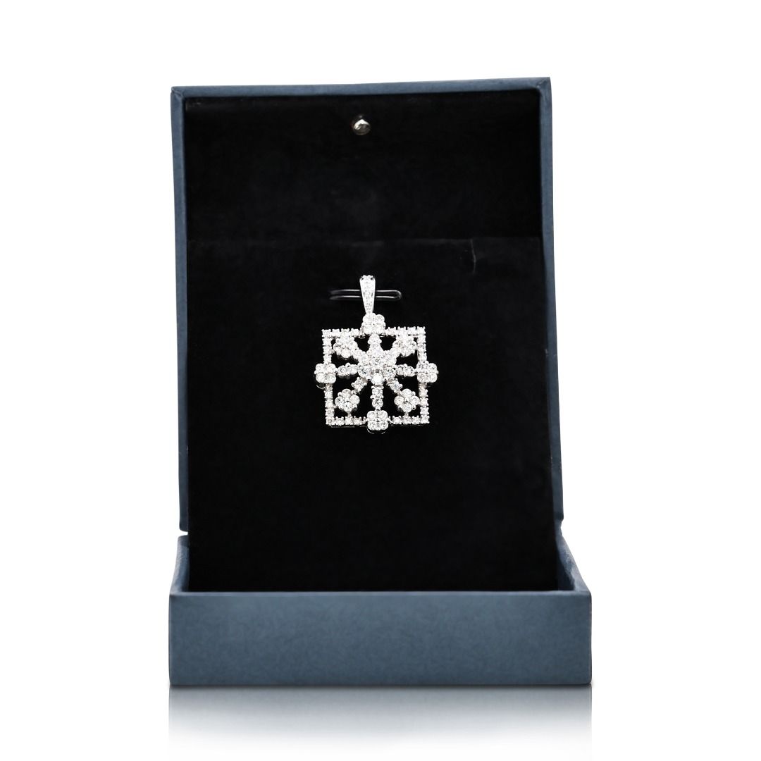 Sparkling 2.03ct Diamonds Necklace with Pendant in 18k White Gold - IGI Certified