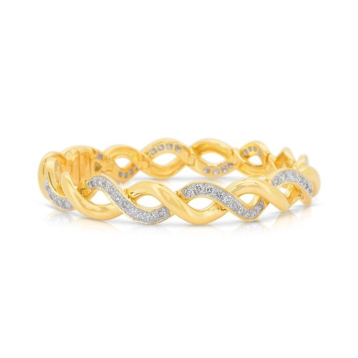 Luxurious 2.16ct Diamonds Bracelet in 20k Yellow Gold - IGI Certified