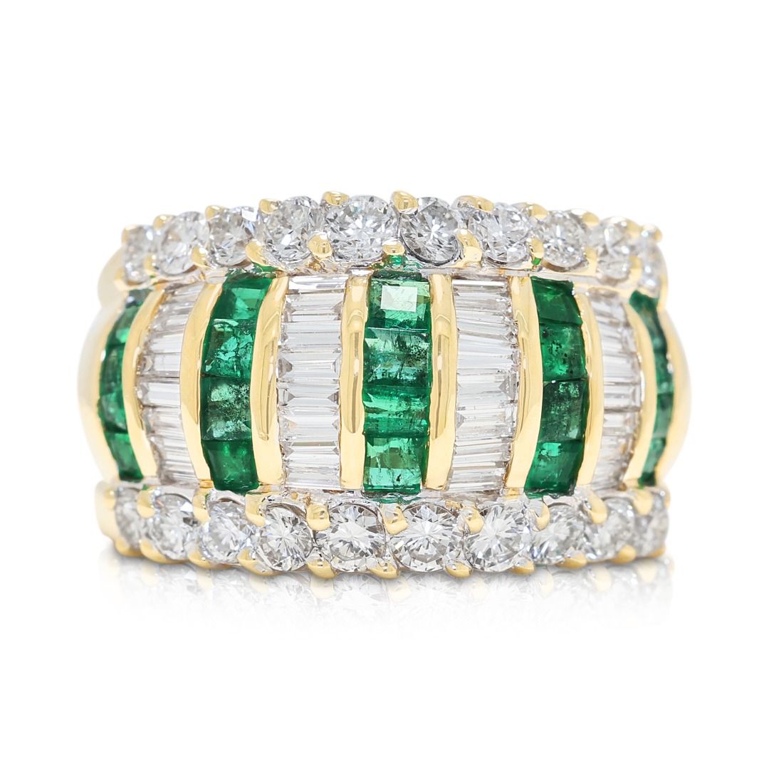 Magnificent 1.26ct Natural Emerald and Diamond Band in 18K Yellow Gold