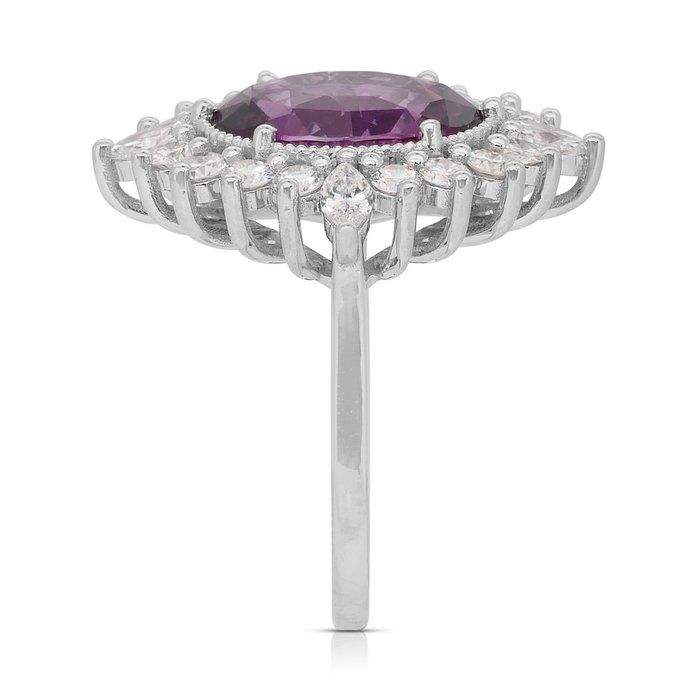 Mesmerizing 6.49ct Garnet and Diamonds Cocktail Ring in 18k White Gold - GIA Certified
