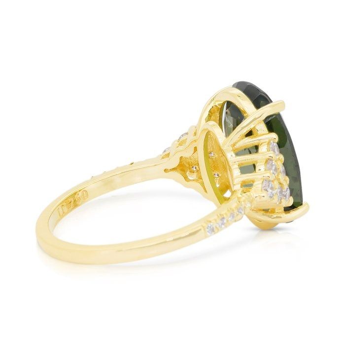 Mesmerizing 7.36ct Zircon and Diamonds Cocktail Ring in 18k Yellow Gold - GIA Certified