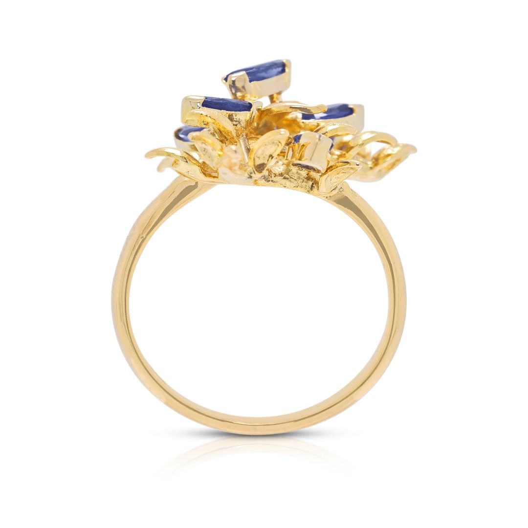 Nature-Inspired 0.56ct Sapphire Ring in 14K Yellow Gold