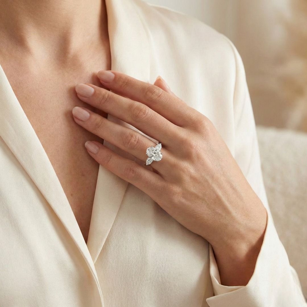 Opulenter 3,35 Karat Ring mit natürlichen Diamanten in Dreistein-Trilogie-Fassung aus 18K Weißgold – GIA-zertifiziert