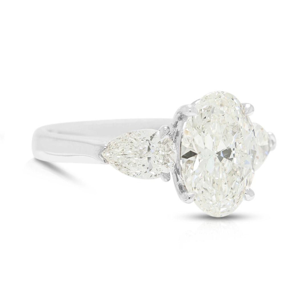 Opulenter 3,35 Karat Ring mit natürlichen Diamanten in Dreistein-Trilogie-Fassung aus 18K Weißgold – GIA-zertifiziert