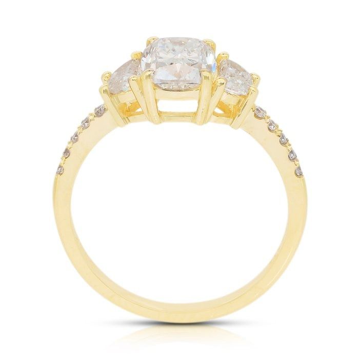 Radiant 2.15ct Diamonds 3-Stone Ring in 18k Yellow Gold - IGI Certified
