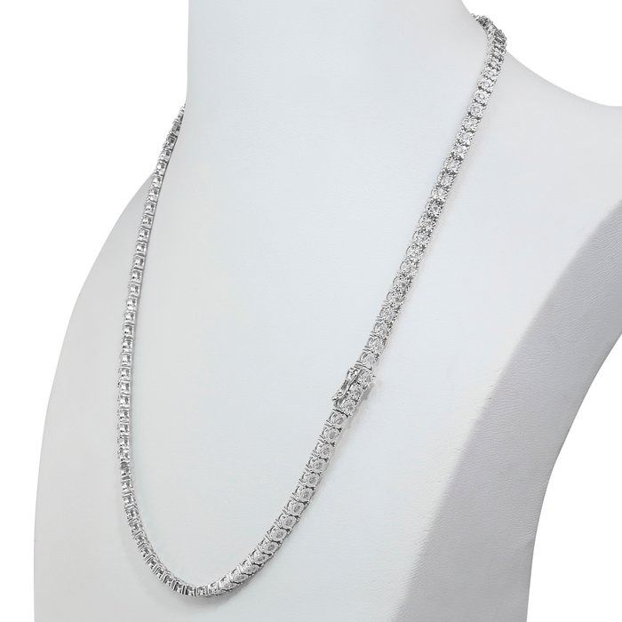 Radiant 2.43ct Diamonds Necklace in 9k White Gold - IGI Certified